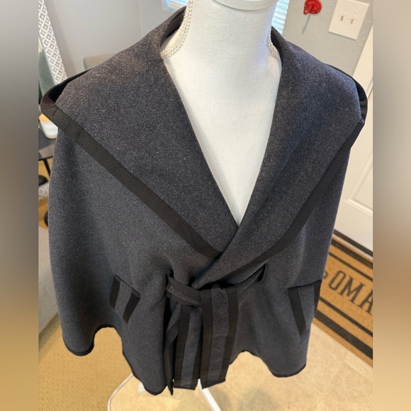 AMEMI + KIN Anthropologie Winter Cape Coat Jacket - Picture 5 of 11